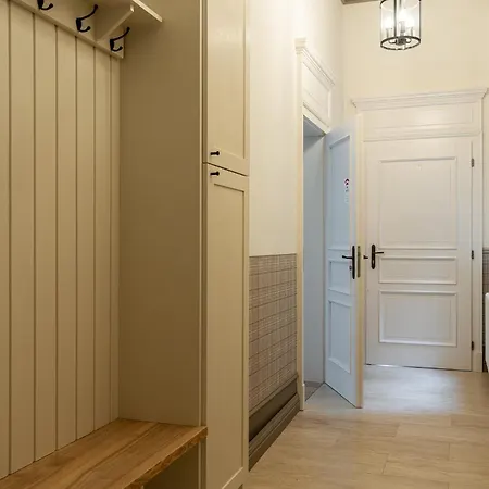 Rentplanet - Cybulskiego Iii *