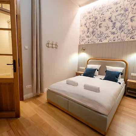 Appartamento Rentplanet - Cybulskiego Iii