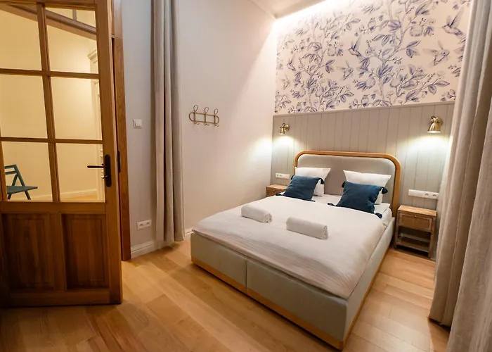 Apartment Rentplanet - Cybulskiego Iii